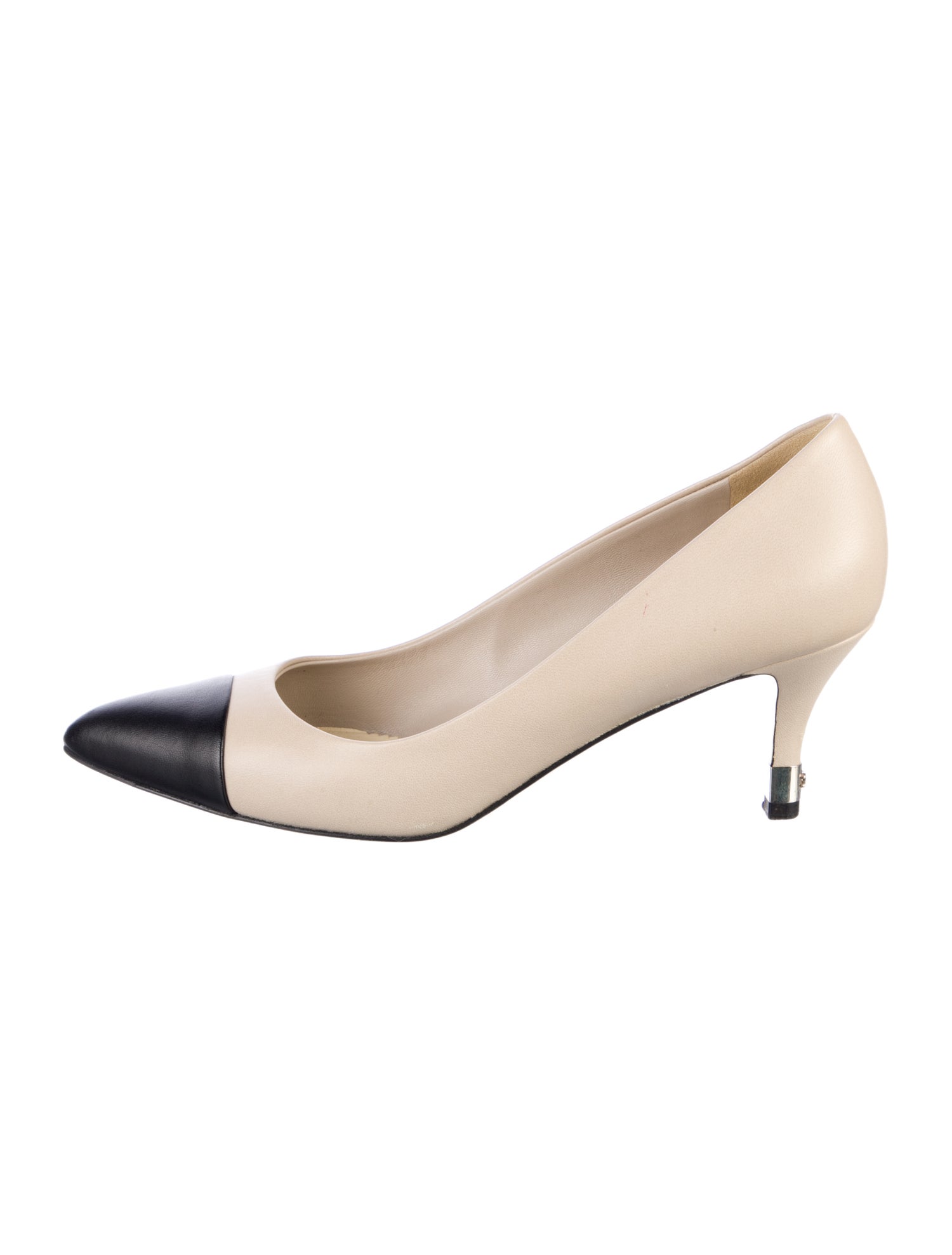 Chanel 2014 Interlocking CC Logo Pumps