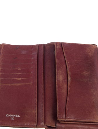 Chanel Yen Bifold Wallet Interlocking CC Logo Continental Wallet