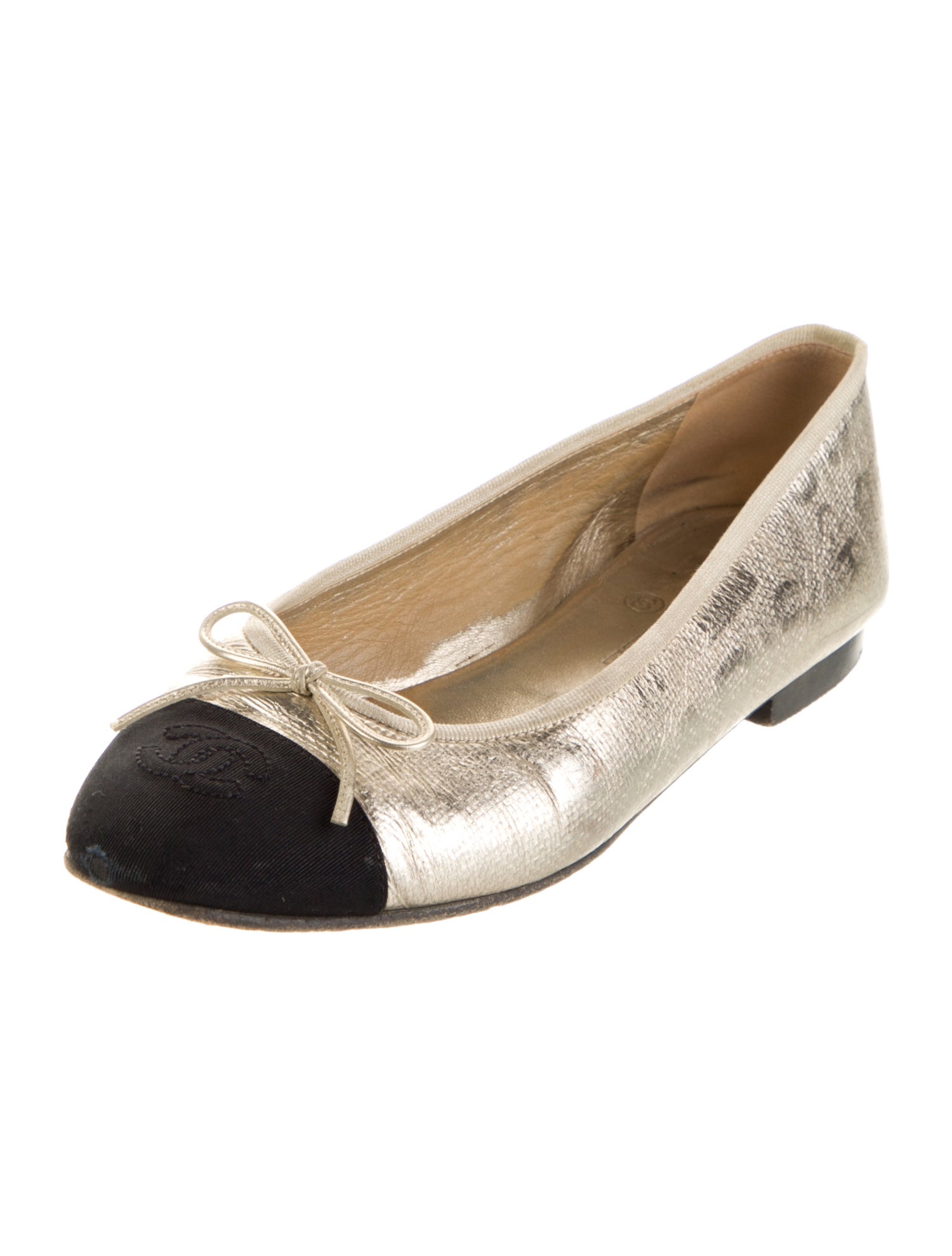 Chanel Interlocking CC Logo Leather Ballet Flats