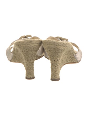 Chanel Interlocking CC Logo Slides