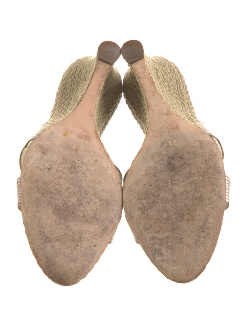 Chanel Interlocking CC Logo Slides