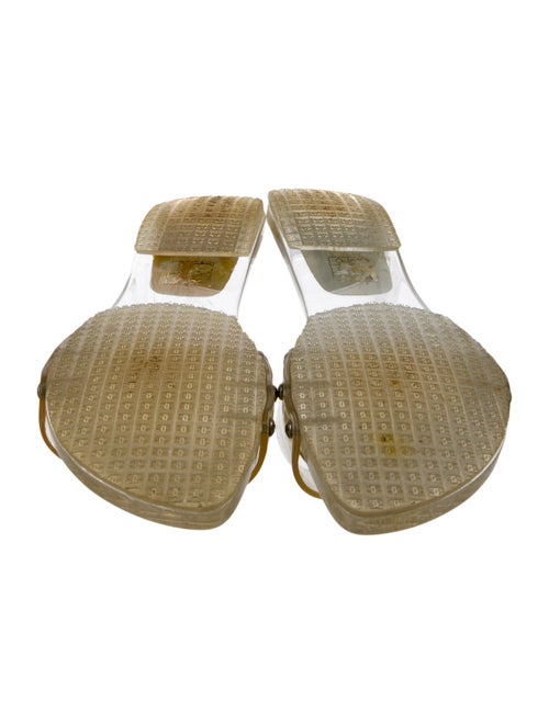 Chanel Interlocking CC Logo Slides