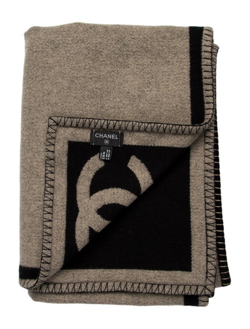 Chanel Traveling Rug Throw Blanket