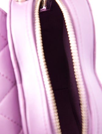 Chanel 2022 Mini CC In Love Heart Clutch w/Chain