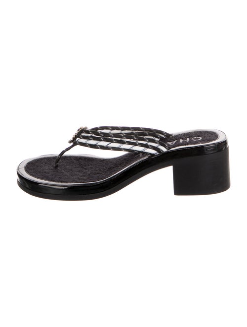 Chanel Interlocking CC Logo Patent Leather Slides
