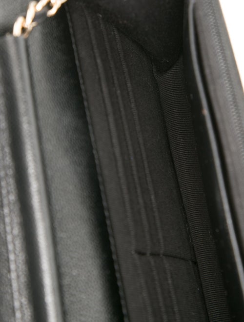 Chanel Quilted CC Wallet On Chain