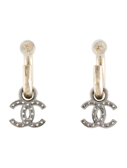 Chanel 2023 Strass CC Drop Earrings