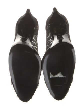 Chanel Interlocking CC Logo Mesh Pumps