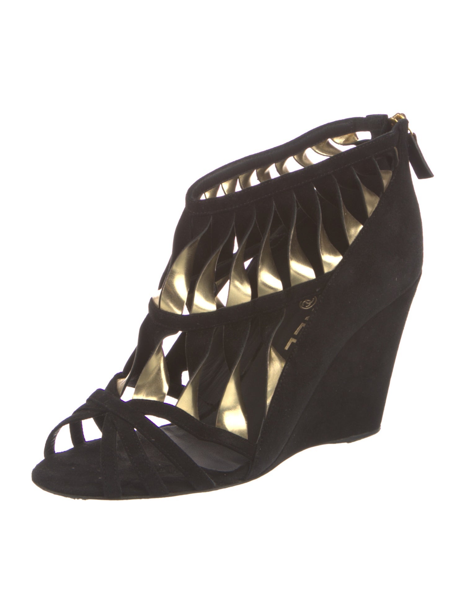 Chanel 2010 Interlocking CC Logo Pumps