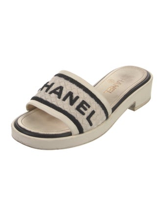 Chanel 2021 Interlocking CC Logo Slides