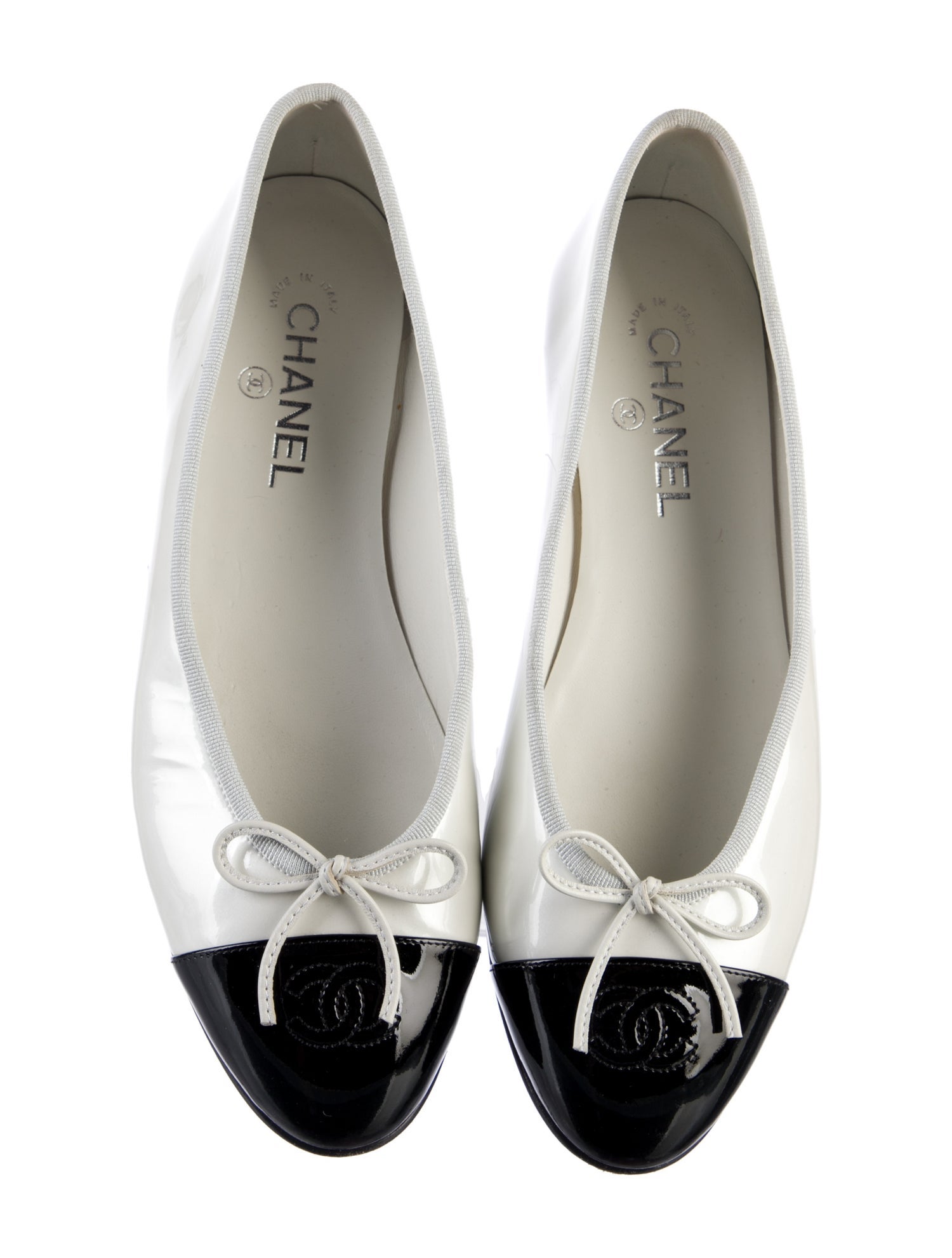 Chanel Interlocking CC Logo Patent Leather Ballet Flats