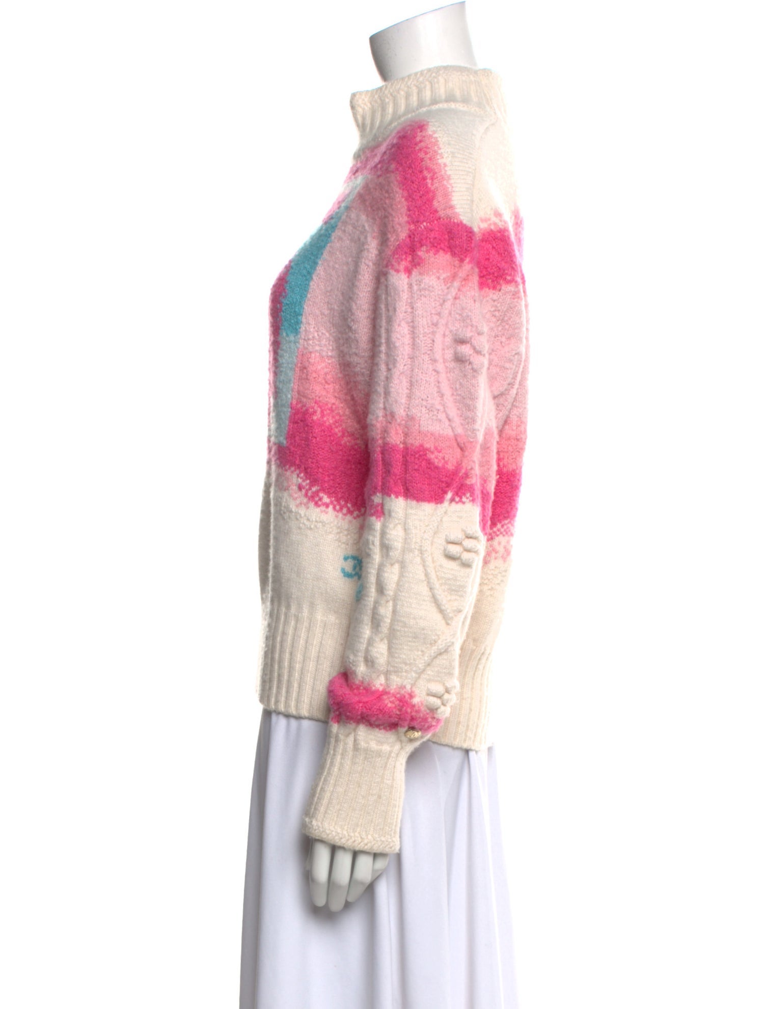 Chanel 2022 Coco Neige Sweater