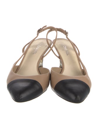 Chanel Interlocking CC Logo Leather Slingback Pumps