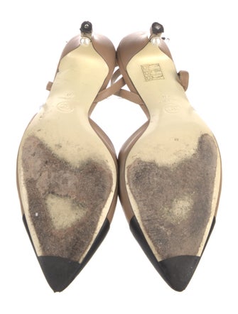 Chanel Interlocking CC Logo Leather Slingback Pumps