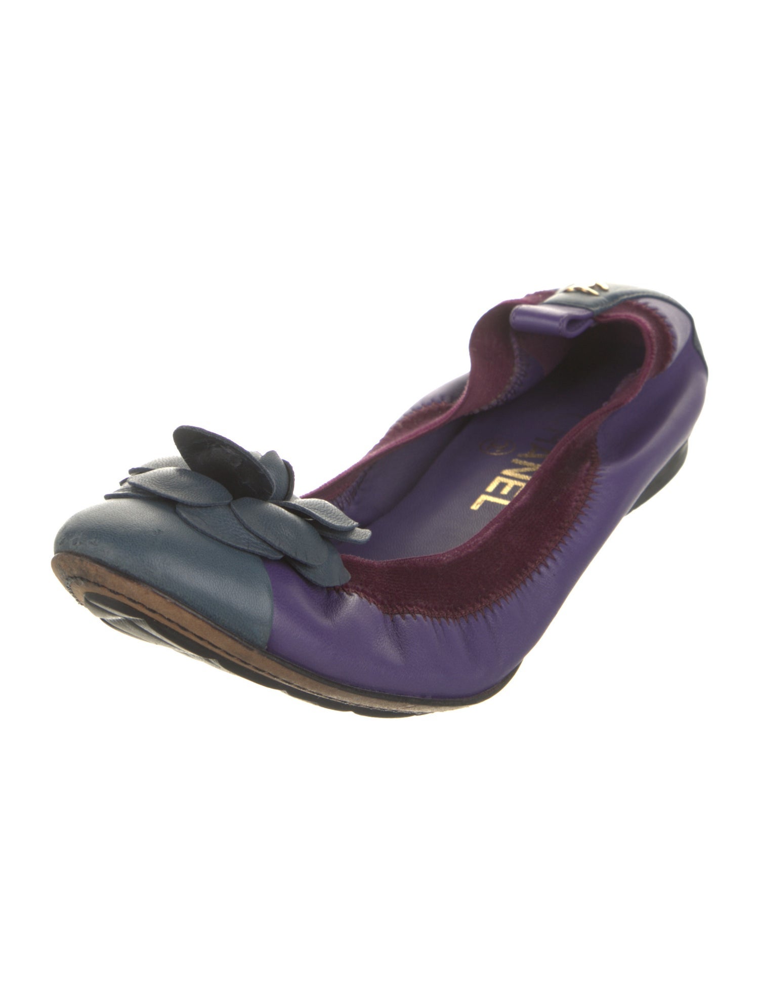 Chanel Vintage Interlocking CC Logo Flats