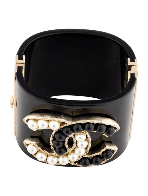 Chanel Faux Pearl & Resin Hinged CC Bracelet