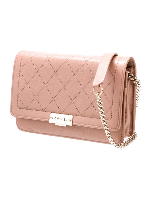 Chanel Label Click Wallet On Chain