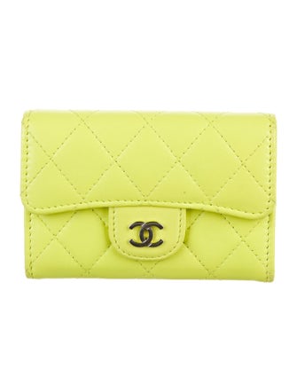 Chanel 2021 Interlocking CC Logo Compact Wallet