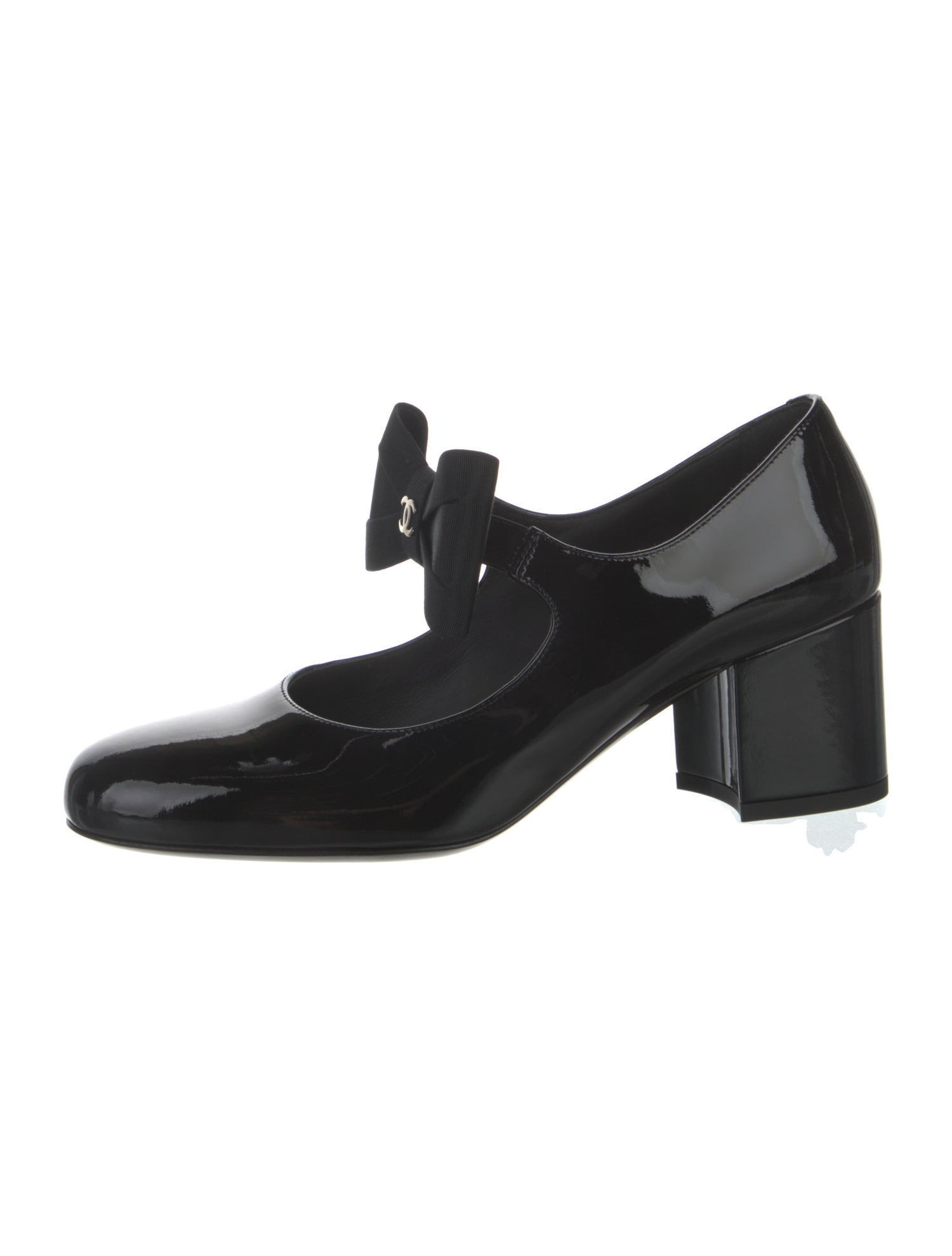 Chanel 2024 Interlocking CC Logo Pumps