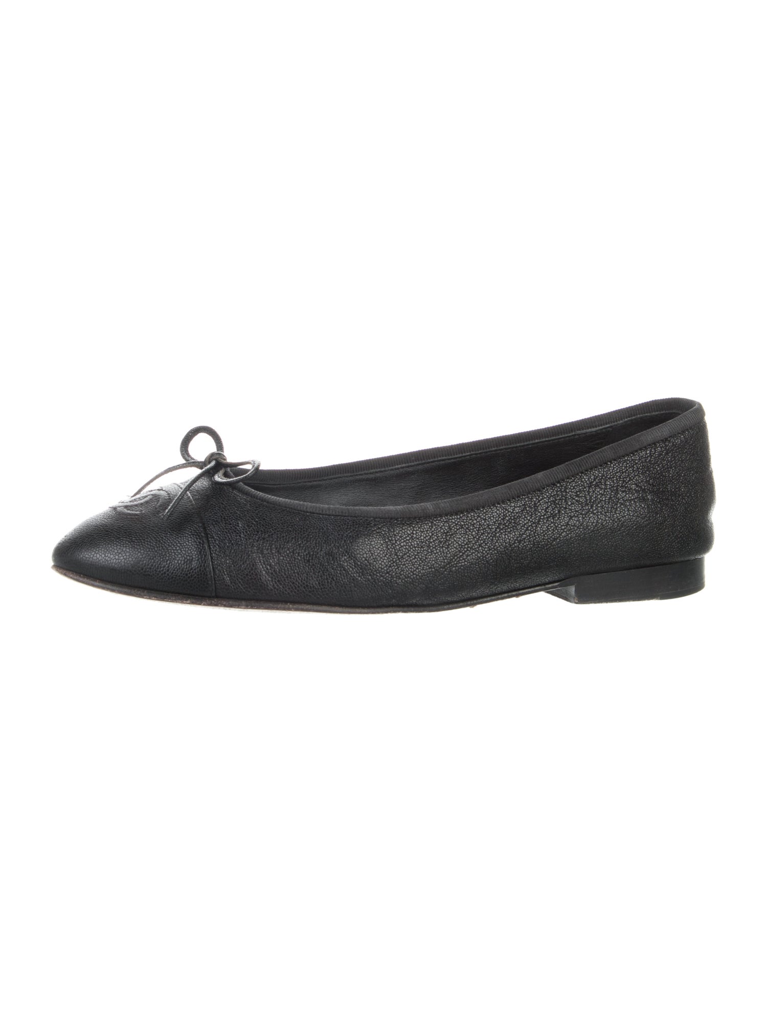 Chanel Interlocking CC Logo Leather Ballet Flats