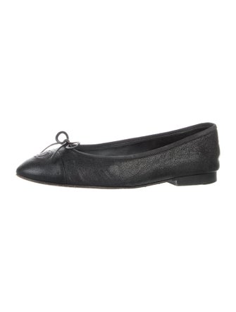 Chanel Interlocking CC Logo Leather Ballet Flats