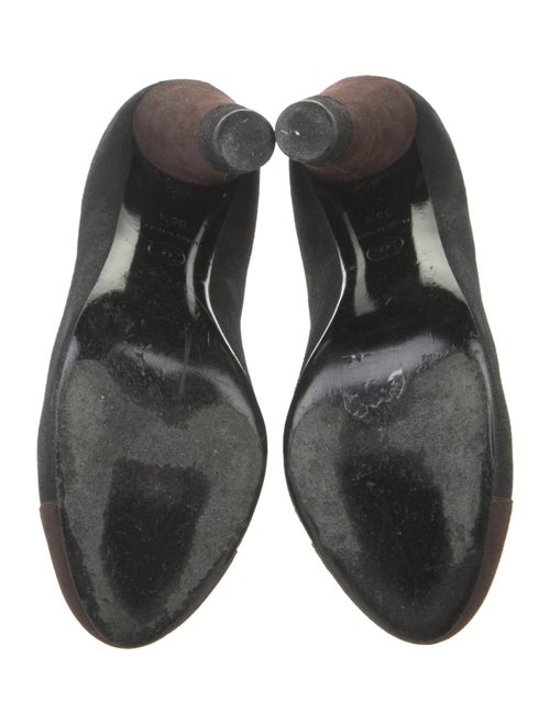 Chanel Vintage 2009 Pumps