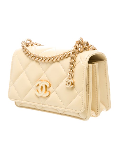 Chanel Enamel Pending CC Clutch With Chain