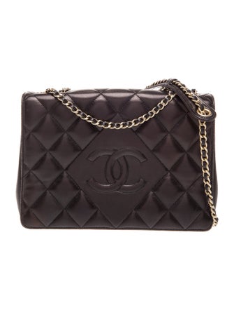 Chanel Medium Diamond CC Flap Bag