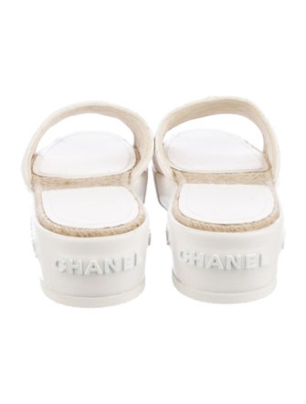 Chanel 2020 Interlocking CC Logo Slides