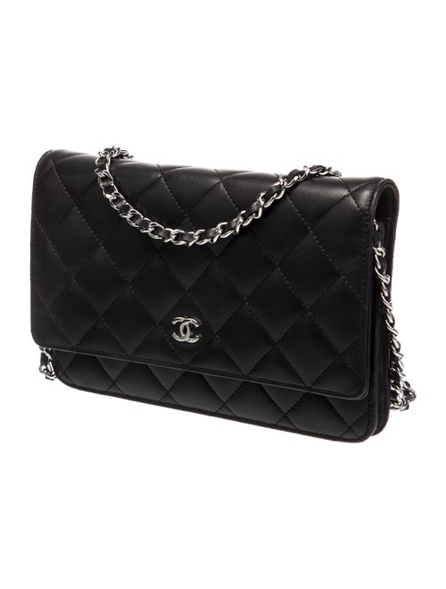 Chanel Classic Wallet on Chain