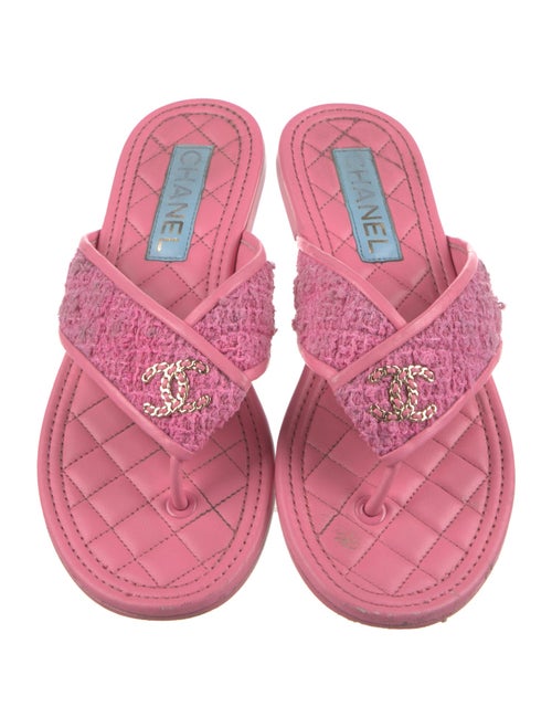 Chanel 2023 Interlocking CC Logo Flip Flops