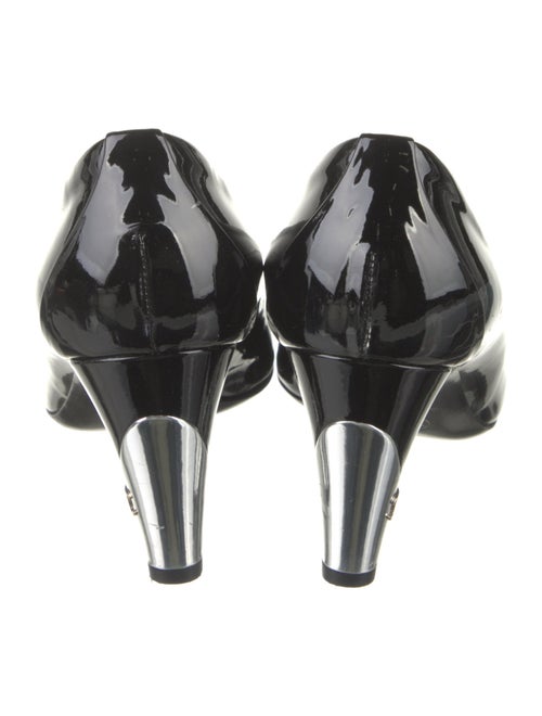 Chanel Interlocking CC Logo Patent Leather Pumps