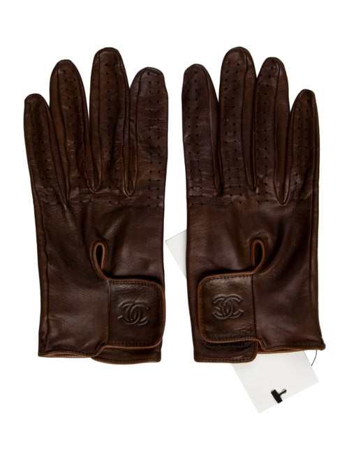 Chanel Lasercut Interlocking CC Logo Leather Gloves