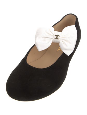 Chanel 2024 Interlocking CC Logo Mary Jane Flats