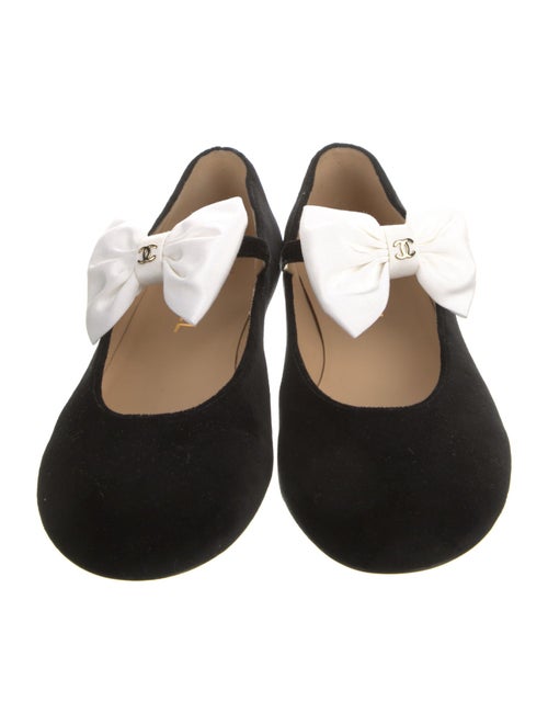 Chanel 2024 Interlocking CC Logo Mary Jane Flats