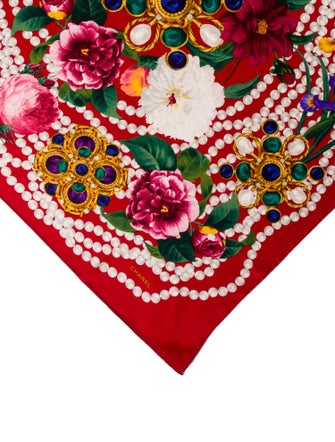 Chanel Silk Late 1980's - Early 1990's Scarf