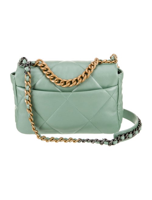 Chanel 2023 Medium 19 Flap Bag