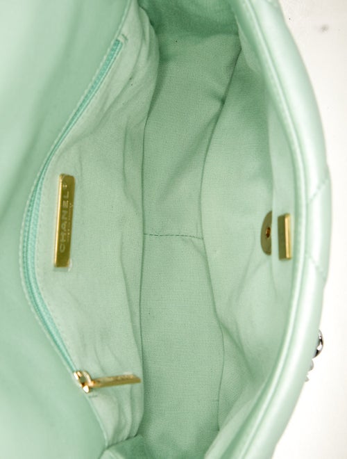 Chanel 2023 Medium 19 Flap Bag