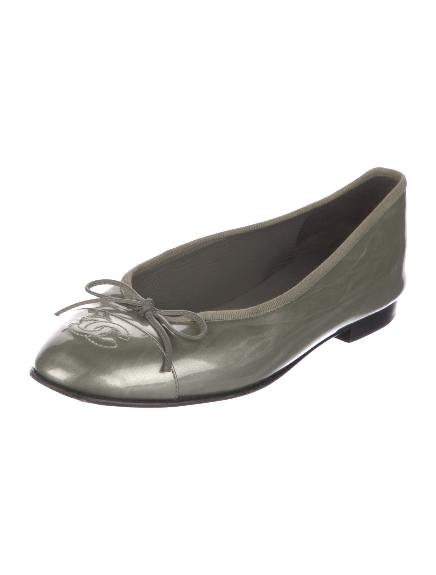 Chanel Interlocking CC Logo Patent Leather Ballet Flats