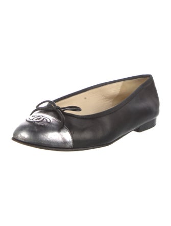 Chanel Interlocking CC Logo Leather Ballet Flats