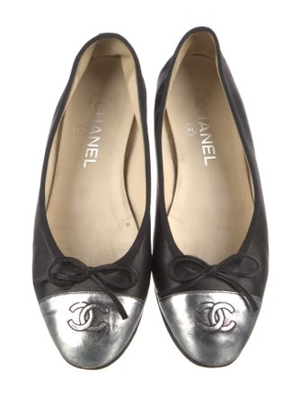Chanel Interlocking CC Logo Leather Ballet Flats