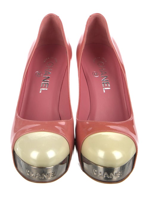 Chanel 2011 Interlocking CC Logo Pumps