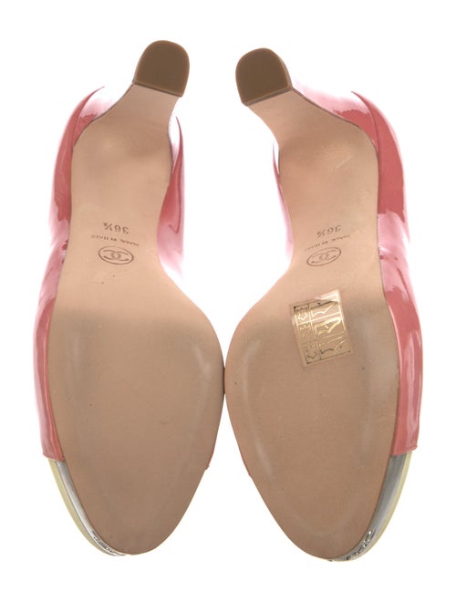 Chanel 2011 Interlocking CC Logo Pumps