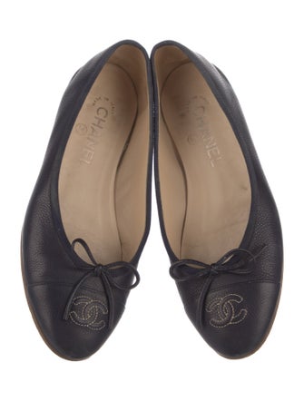 Chanel Interlocking CC Logo Leather Ballet Flats