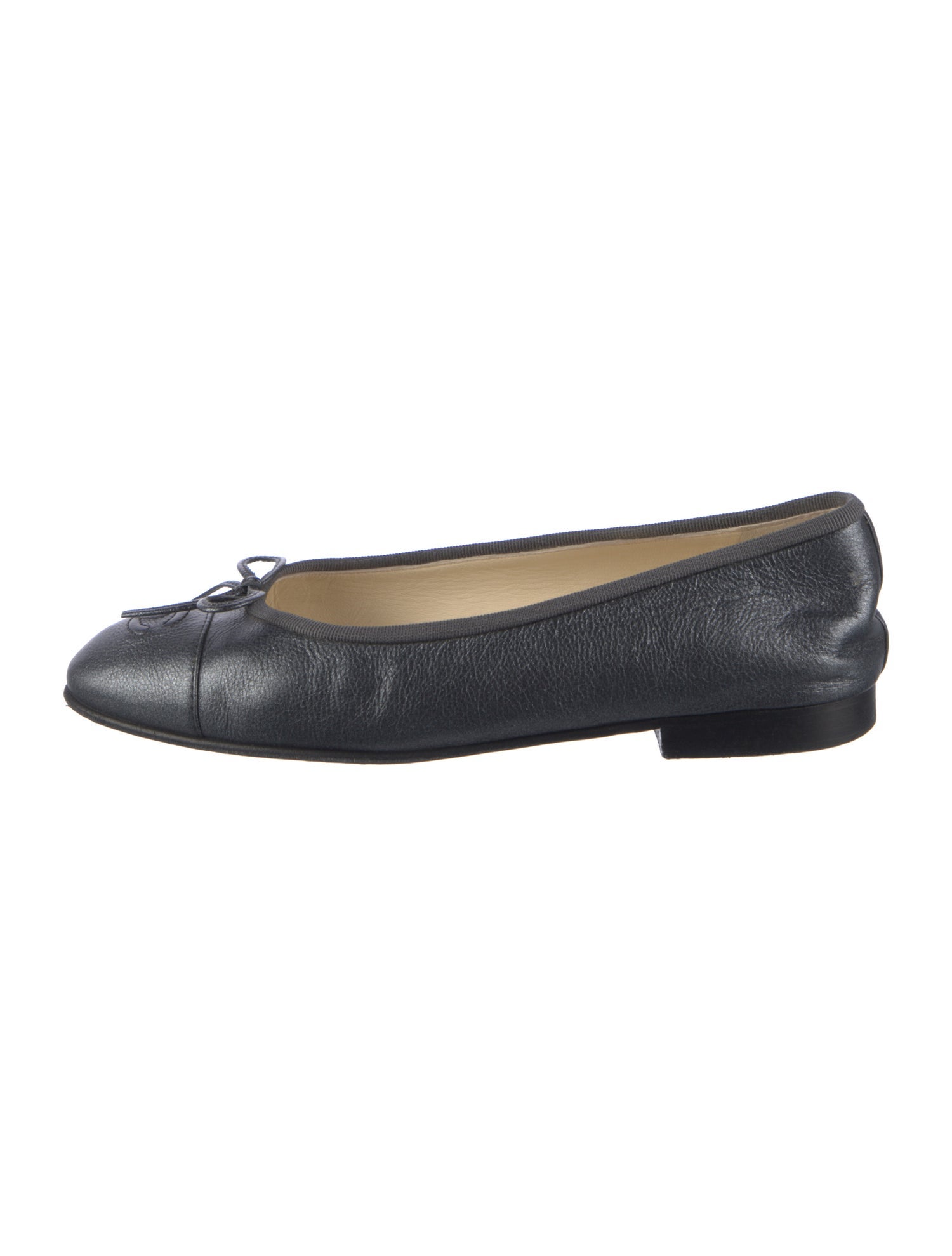 Chanel Interlocking CC Logo Leather Ballet Flats