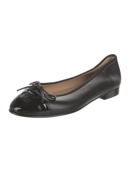 Chanel Interlocking CC Logo Leather Ballet Flats