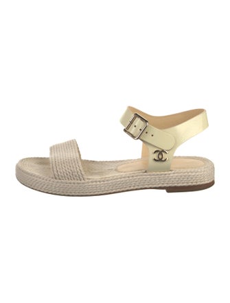 Chanel 2018 Interlocking CC Logo Espadrilles
