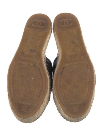 Chanel 2018 Interlocking CC Logo Espadrilles