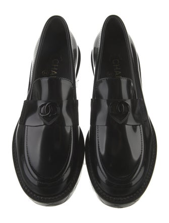 Chanel 2024 Interlocking CC Logo Loafers
