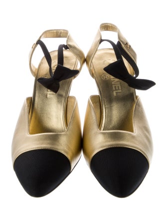 Chanel 2020 Interlocking CC Logo Slingback Pumps